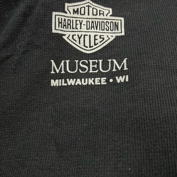 Harley-Davidson Black Thermal Tee MUSEUM Milwaukee, WI 2021 - Picture 4 of 5
